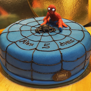 Pókemberes torta (2)